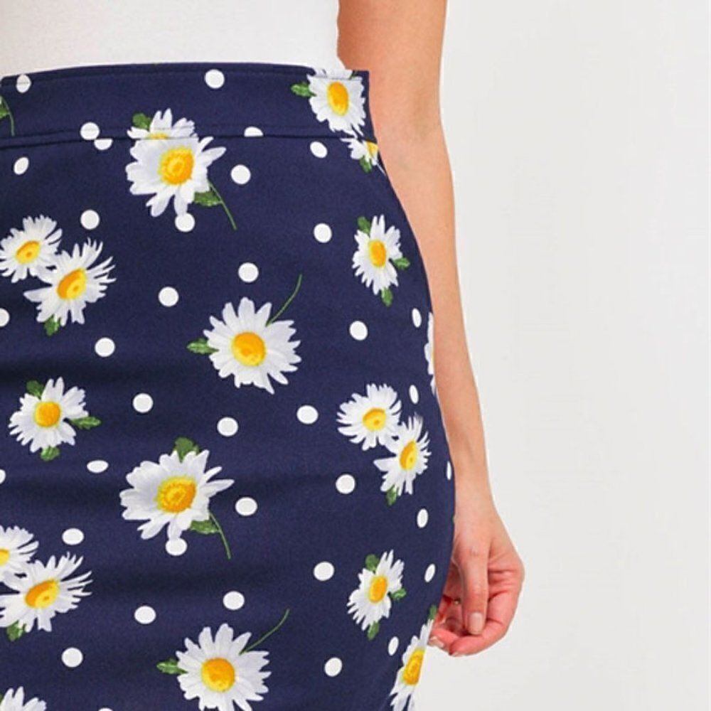 *Clearance* Potters Pot Blue Daisy Pencil Skirt - Picture 4 of 6